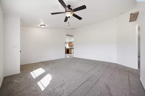 5404 Coolidge Ct, Pasco, WA 99301 photo 6