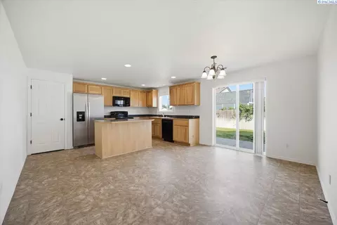 5404 Coolidge Ct, Pasco, WA 99301 photo 7
