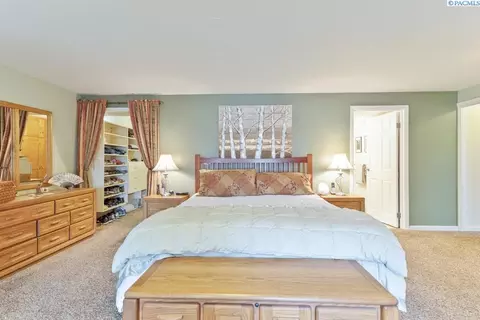 Bedroom - 135 SW Elm St, Pullman, WA 99163 photo 6 of 7