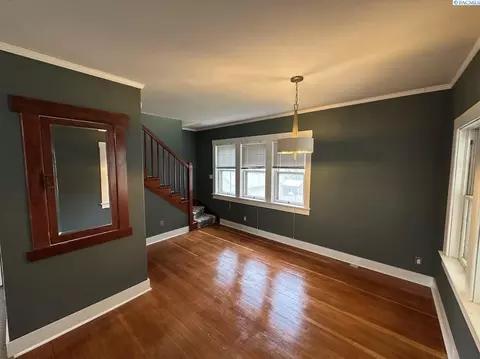 Living - 419 E Upper A St, Colfax, WA 99111 photo 1 of 2