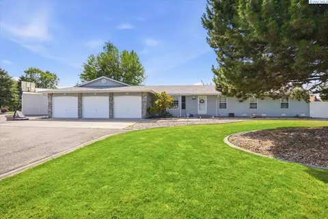 162 Jill Marie St, Burbank, WA 99323