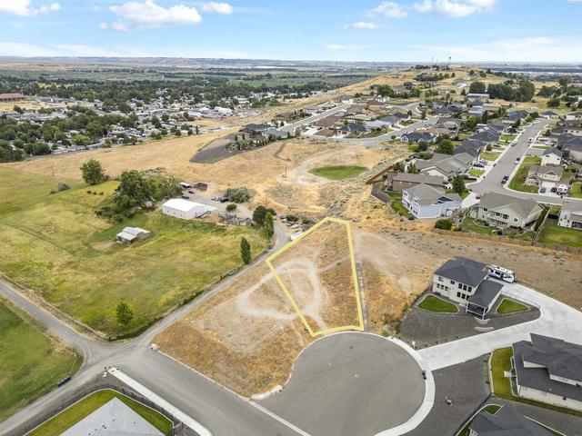 6574 Argos St, West Richland, WA 99353