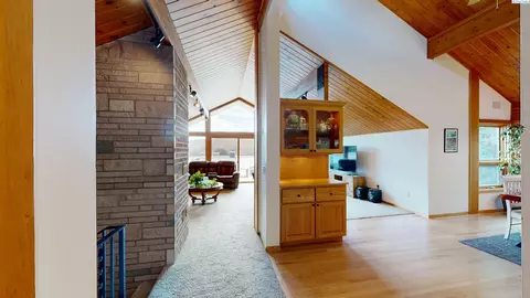 Entry Way - 2250 S Grand Ave, Pullman, WA 99163 photo 3 of 5