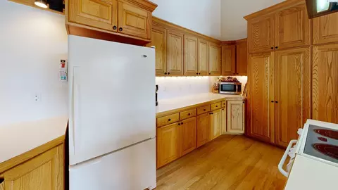 Kitchen - 2250 S Grand Ave, Pullman, WA 99163 photo 4 of 4