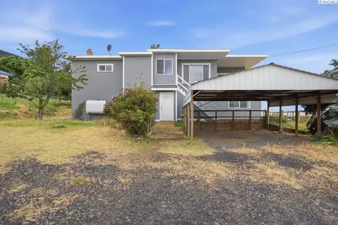 175 Hwy 730, Burbank, WA 99323