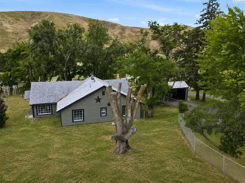 259 Highway 12, Pomeroy, WA 99347