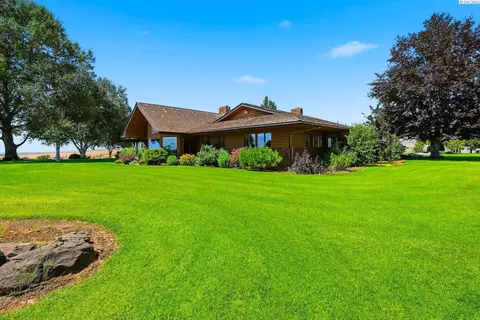 170732 Olson Rd, Grandview, WA 98930