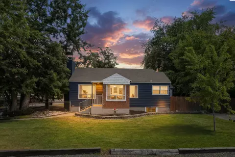 1325 Road 44, Pasco, WA 99301