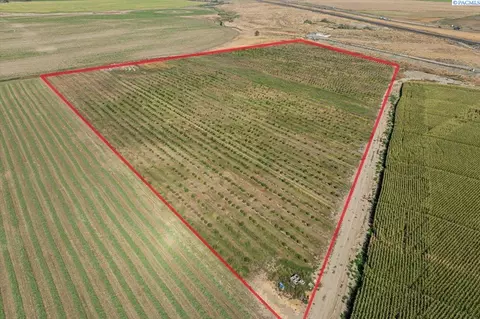Nka, Pasco, WA 99301 photo 4