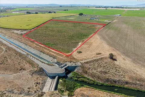 Nka, Pasco, WA 99301 photo 2