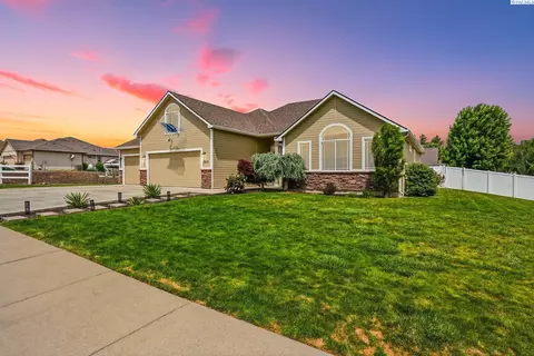 7601 W Washington Ave, Yakima, WA 98903