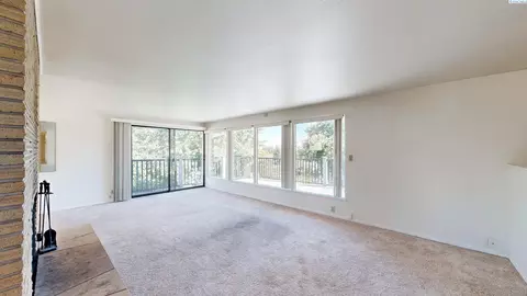 445 NW Darrow St, Pullman, WA 99163 photo 2