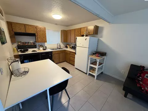 Kitchen - 2005 NE Terre View Dr #A-5, Pullman, WA 99163 photo 4 of 4