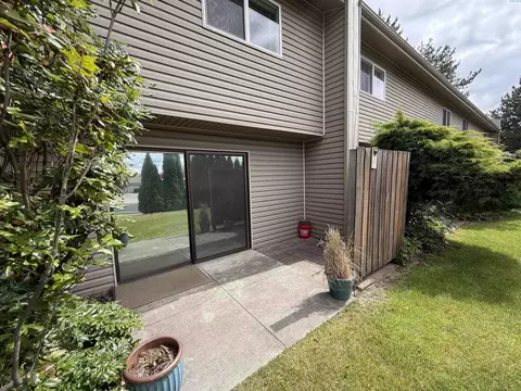 Exterior - 2005 NE Terre View Dr #A-5, Pullman, WA 99163 photo 3 of 8