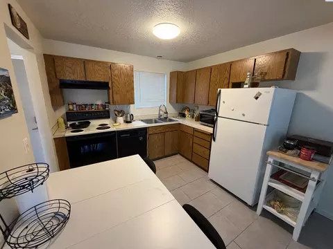 Kitchen - 2005 NE Terre View Dr #A-5, Pullman, WA 99163 photo 1 of 4