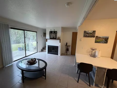 Living - 2005 NE Terre View Dr #A-5, Pullman, WA 99163 photo 2 of 4