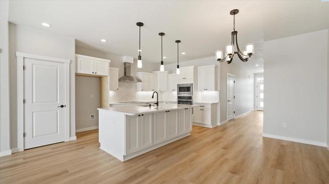 1105 Fairhaven Loop, Richland, WA 99352