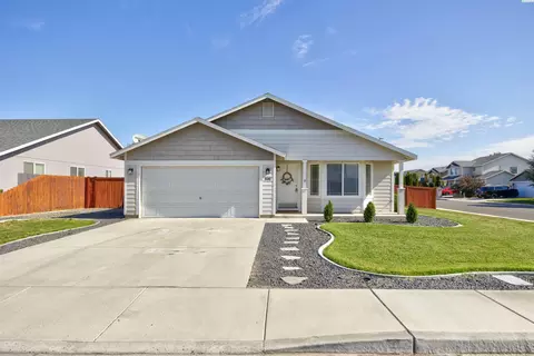5503 Salem Dr, Pasco, WA 99301