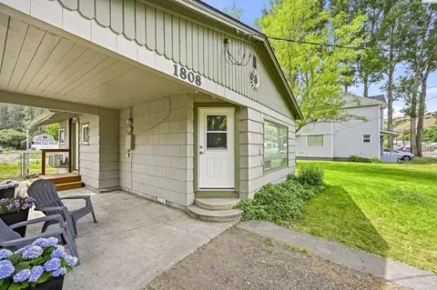 Exterior - 1808 N Cedar St, Colfax, WA 99111 photo 3 of 11