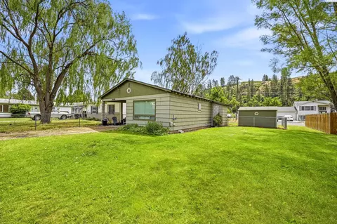 Exterior - 1808 N Cedar St, Colfax, WA 99111 photo 2 of 11