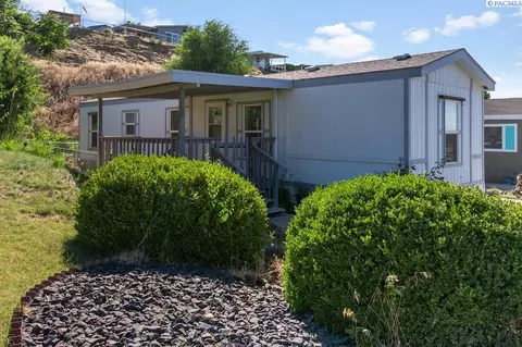 95 Ridgecliff Dr, Richland, WA 99352
