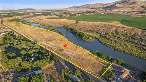 17973 W Old Inland Empire Hwy #LOT 5, Benton City, WA 99320