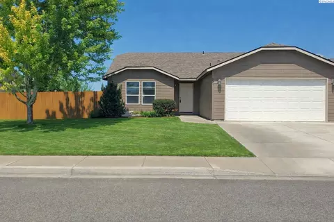 5325 Johnson Dr, Pasco, WA 99301 photo 1