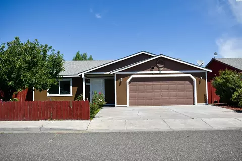 2515 E Adelia, Pasco, WA 99301 photo 1