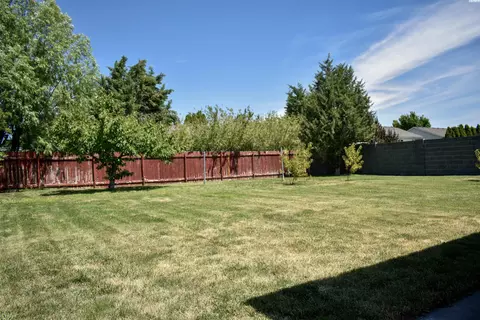 2515 E Adelia, Pasco, WA 99301 photo 10