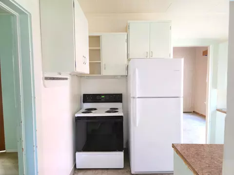 Kitchen - 425 NE Howard St, Pullman, WA 99163 photo 1 of 6