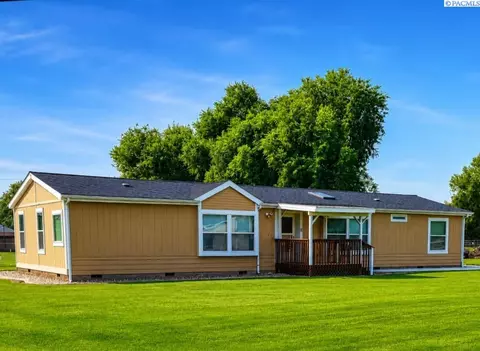 20204 S 2154 Pr SE, Kennewick, WA 99337