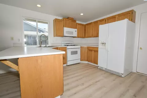6107 Dodger Dr, Pasco, WA 99301 photo 9