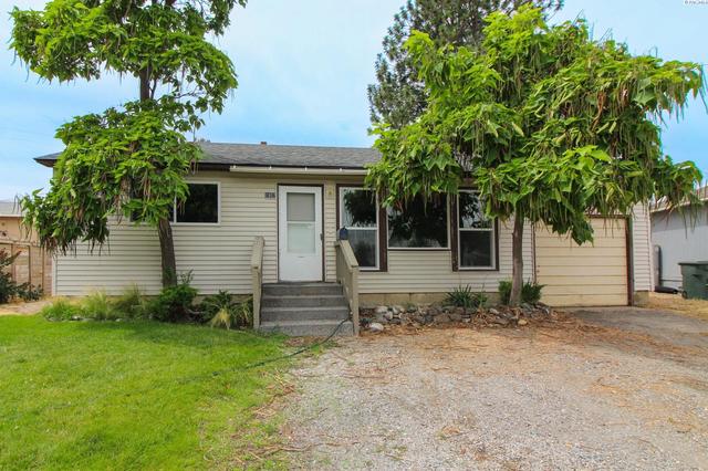 1907 Hood Ave, Richland, WA 99354