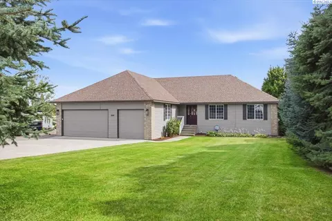 4101 Northlake Dr, West Richland, WA 99353
