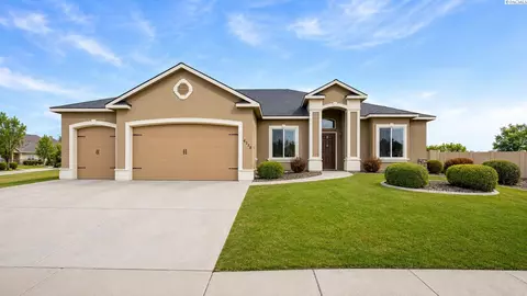 4278 S Zillah St, Kennewick, WA 99337