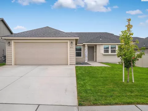 2937 Castle Rock Blvd, Richland, WA 99352