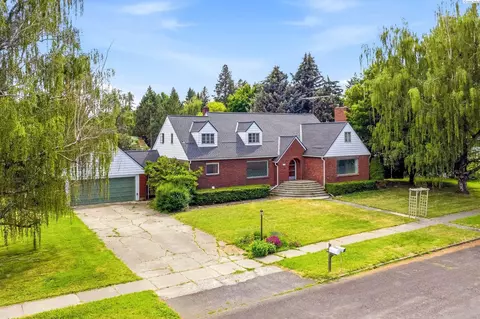 303 W Steptoe Ave, Oakesdale, WA 99158