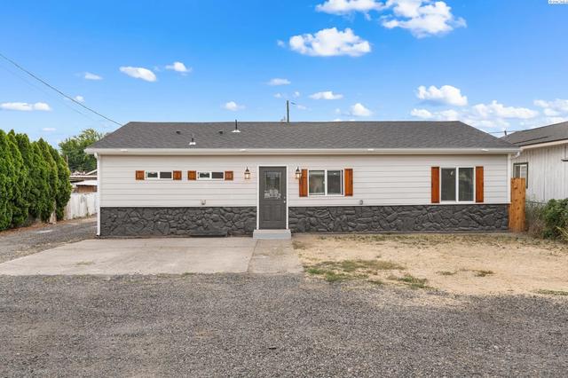 111 S H St, Toppenish, WA 98948