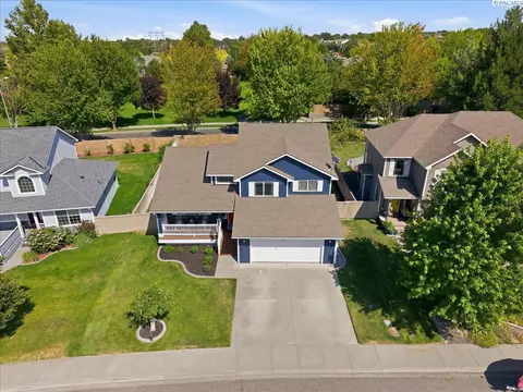 1309 S Irving Pl, Kennewick, WA 99338