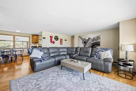 Living - 1825 NE Valley Rd, Pullman, WA 99163 photo 1 of 6