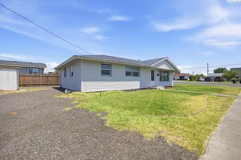 1503 W Howard, Pasco, WA 99301 photo 4
