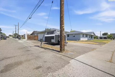 1503 W Howard, Pasco, WA 99301 photo 6
