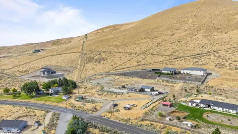 36055 E Red Mountain Rd, Benton City, WA 99320