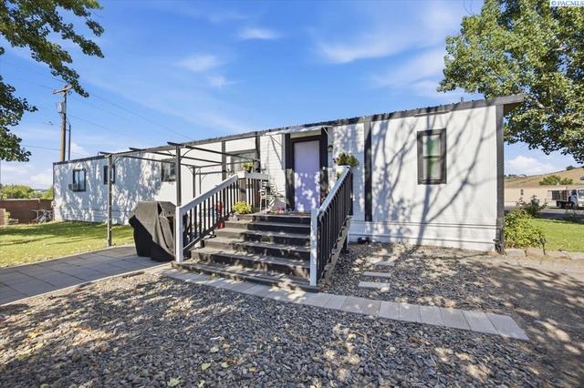 6708 Haag St #35, West Richland, WA 99353