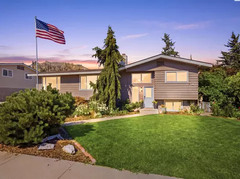 1116 Wedgewood Ave, Wenatchee, WA 98801