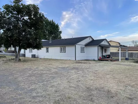 6106 Desert Vw, West Richland, WA 99353