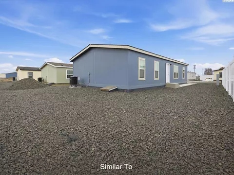 2681 Edison Ave #87, Sunnyside, WA 98944
