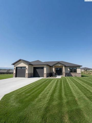 404 Victoria St, Sunnyside, WA 98944