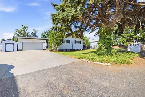 6518 W Yellowstone Ave, Kennewick, WA 99336