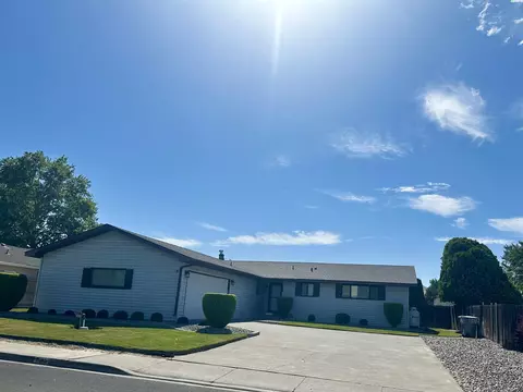 1575 Cimarron Ave, Richland, WA 99352